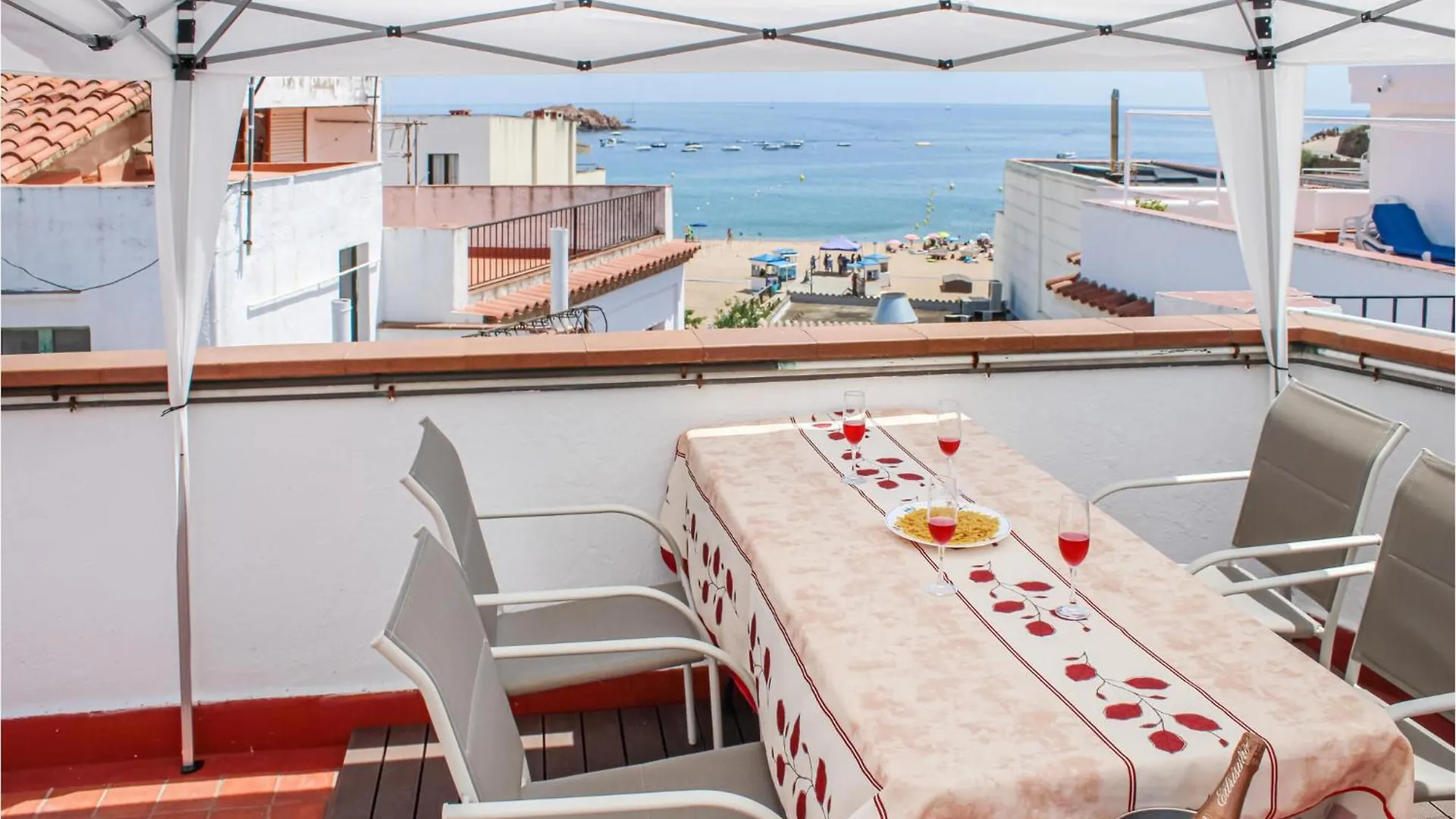 2 Bedroom Amazing Apartment In Tossa De Mar